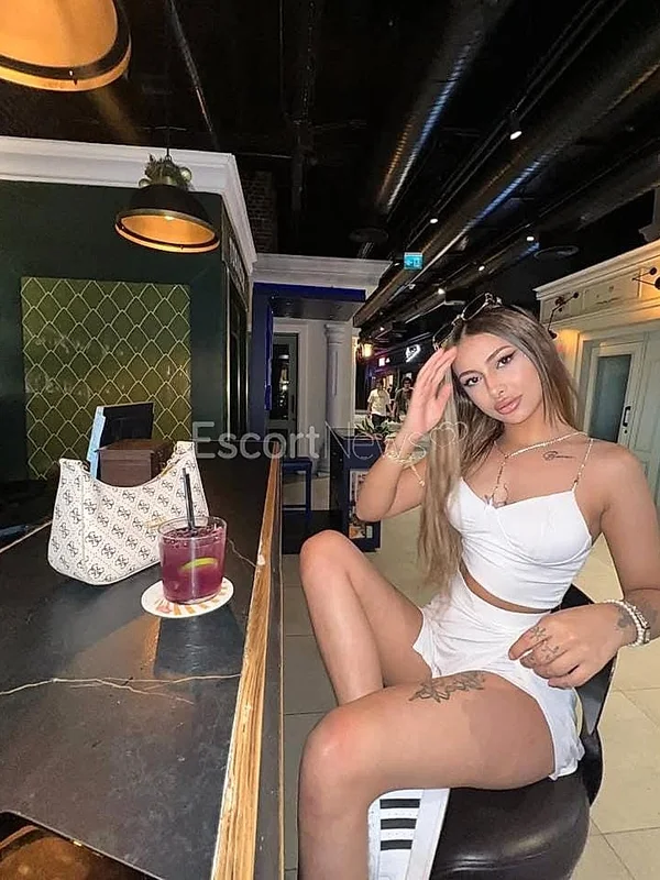 Büşra İzmir Çeşme