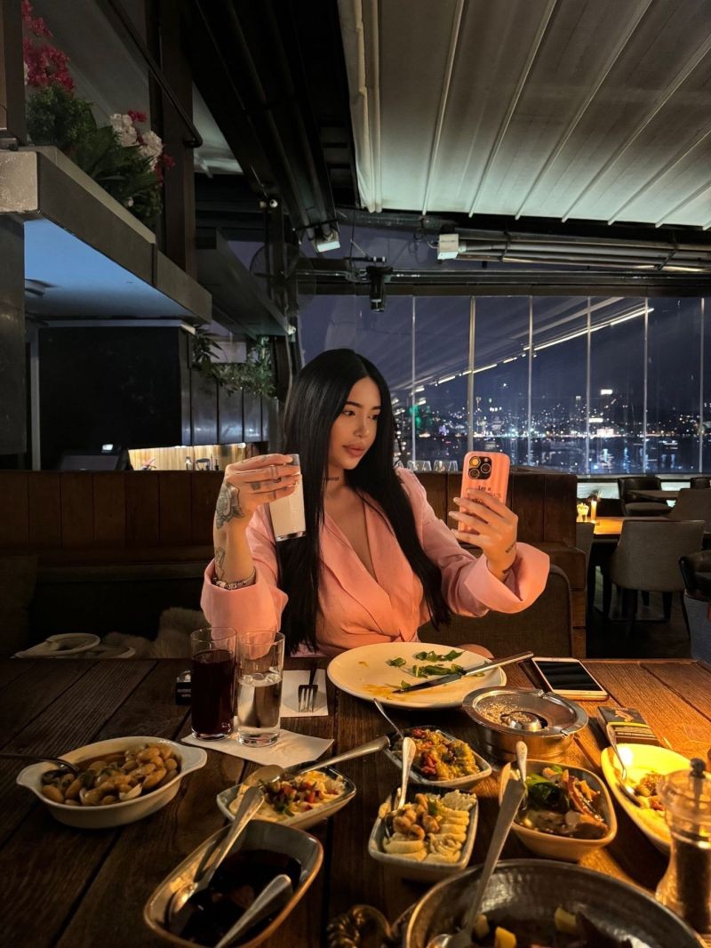 YENİ GELDİM SANEM